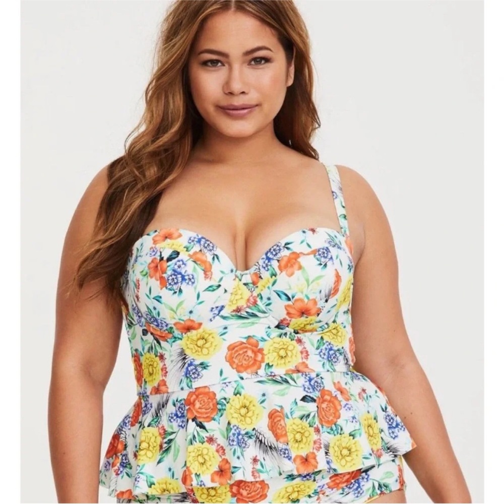 Size  1 Torrid Underwire Peplum Tankini Bathing Suit Top floral push up